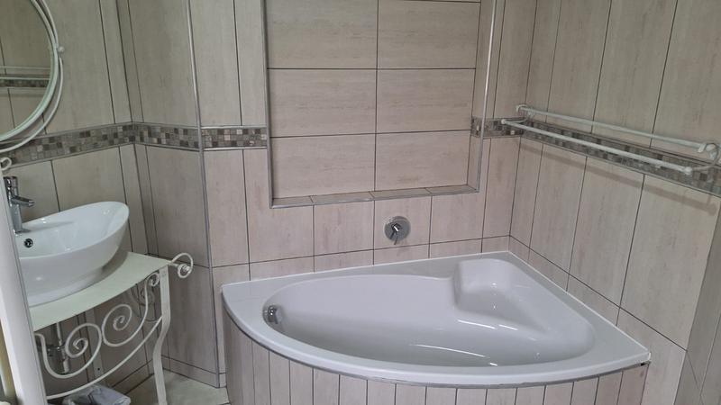 3 Bedroom Property for Sale in Reebok Western Cape